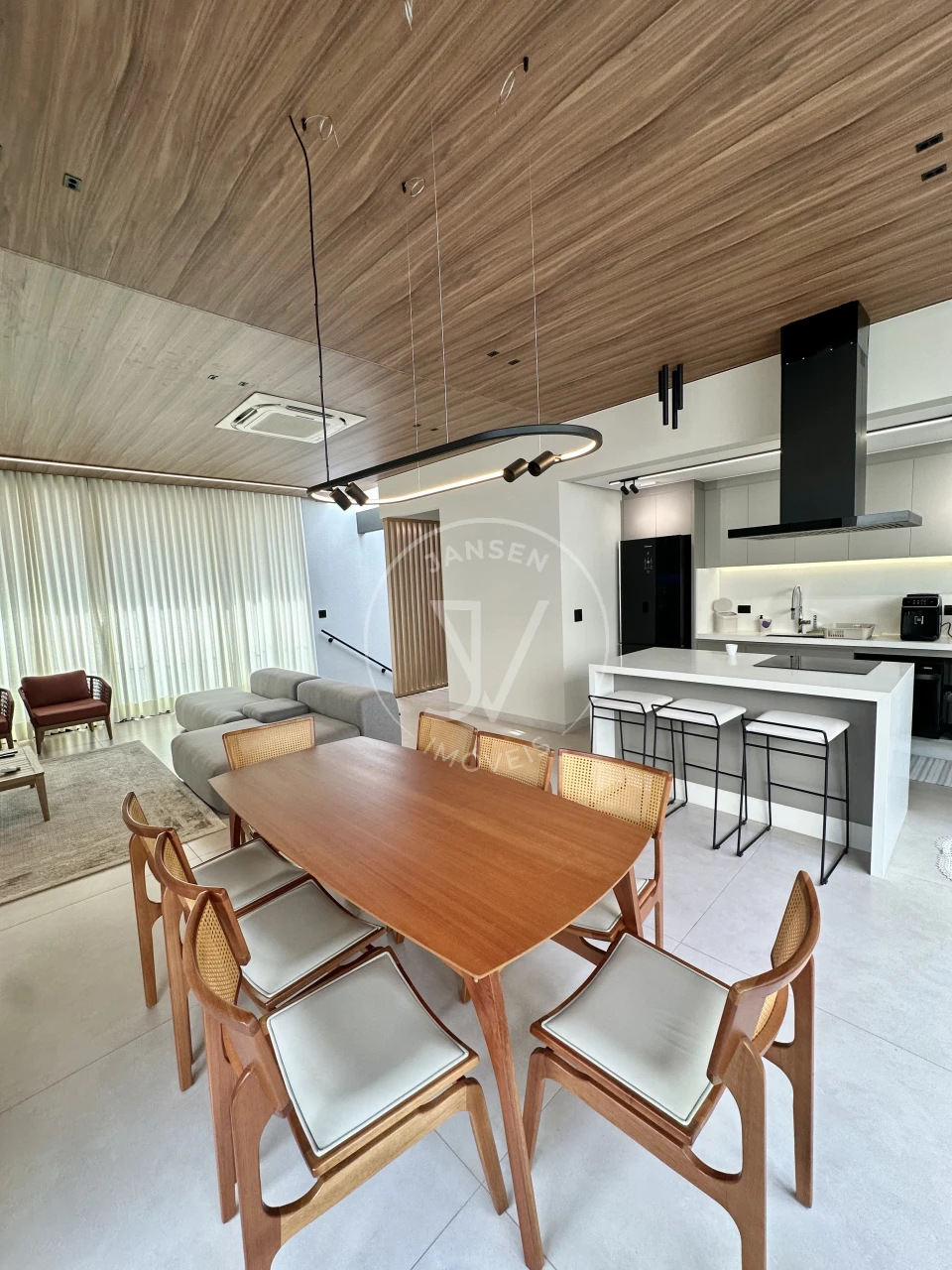 Imagens do imóveis Casa A Venda Condomínio Royal Boulevard Em Ibiporã