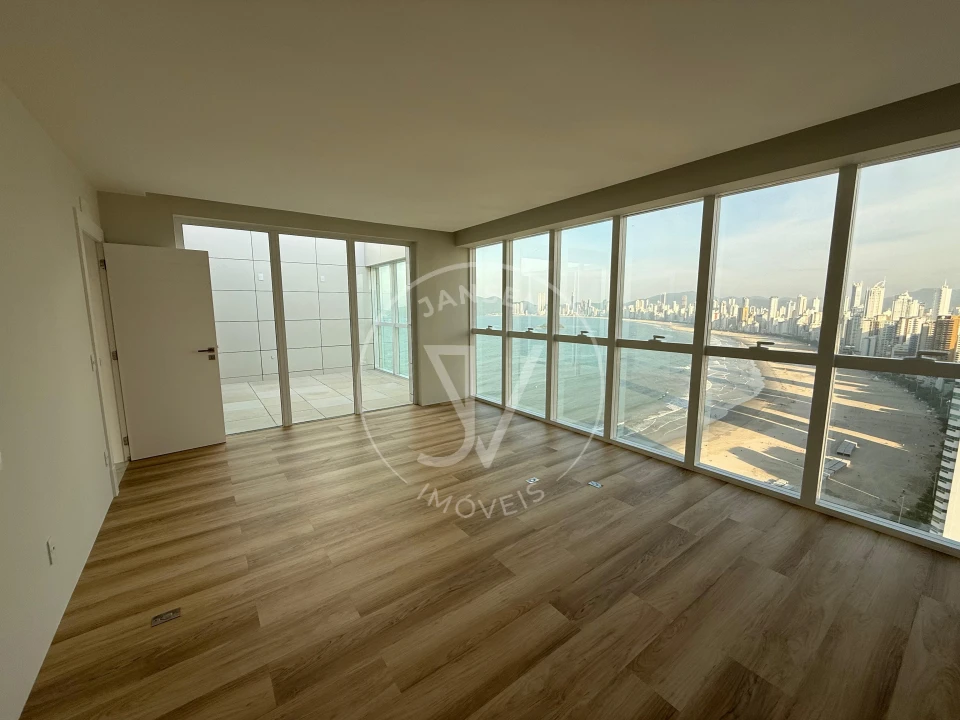 Imagens do imóveis Cobertura De Luxo No Skyline Tower Balneário Camboriú