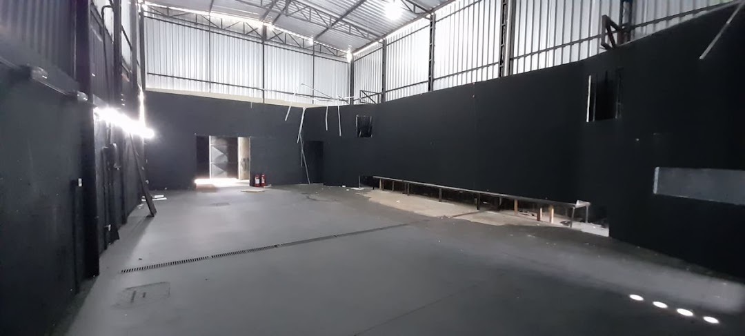 Imóvel comercial à venda em Guaratiba, Rio de Janeiro - foto 1