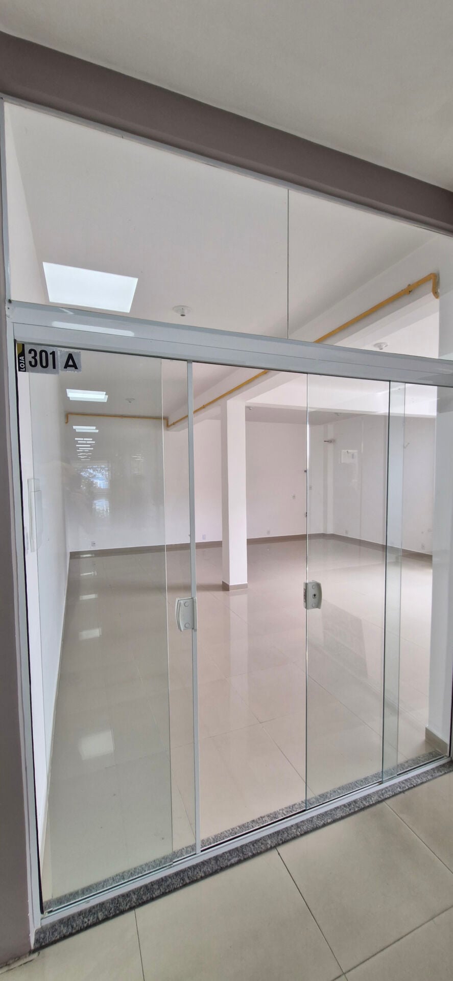 Imóvel comercial para alugar em Campo Grande, Rio de Janeiro — Audi Shopping - foto 1