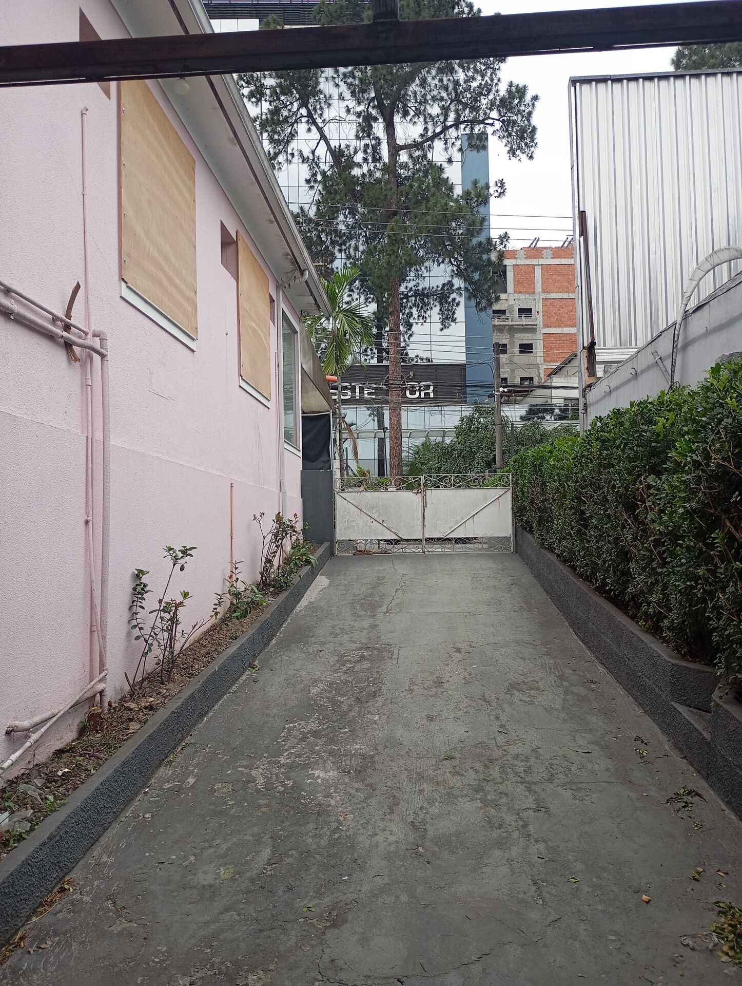 Excelente ponto comercial para alugar na Rua Olinda Ellis em Campo Grande Rio De Janeiro - foto 18