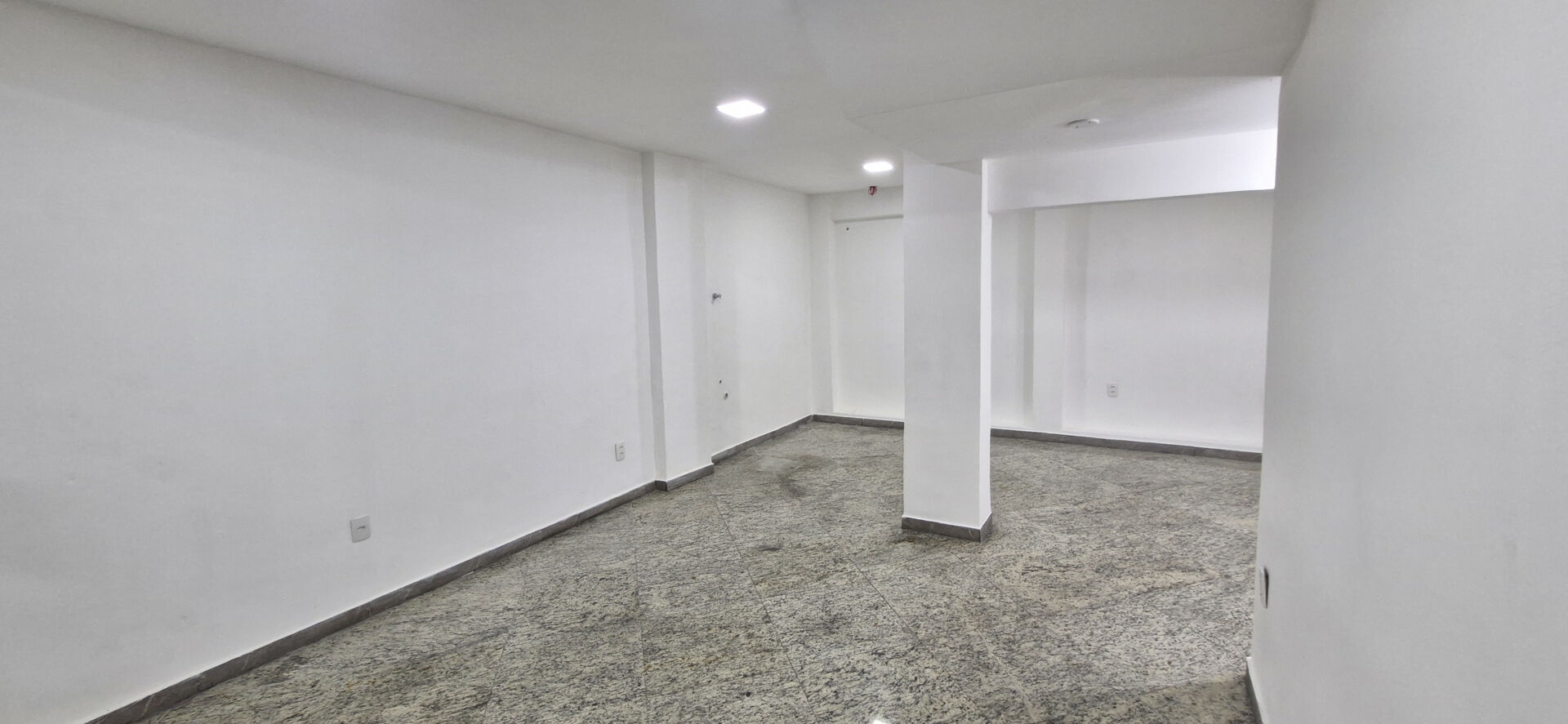 Imóvel comercial para alugar em Campo Grande, Rio de Janeiro — Audi Shopping - foto 3