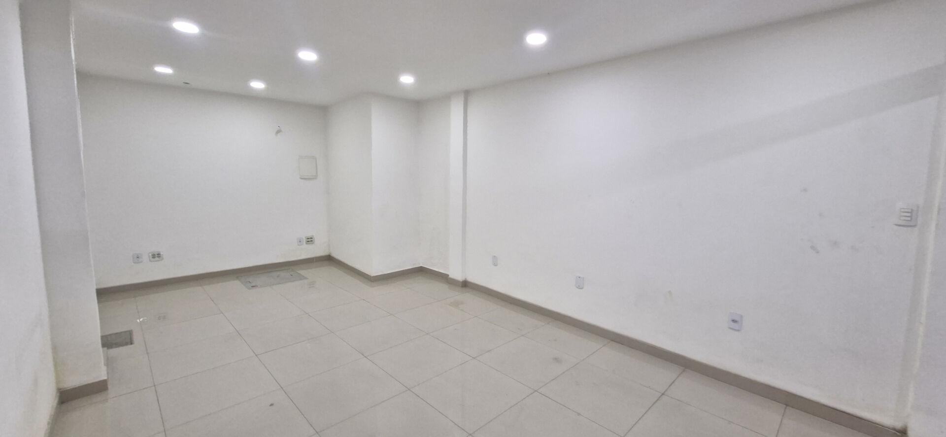 Imóvel comercial para alugar em Campo Grande, Rio de Janeiro — Audi Shopping - foto 3