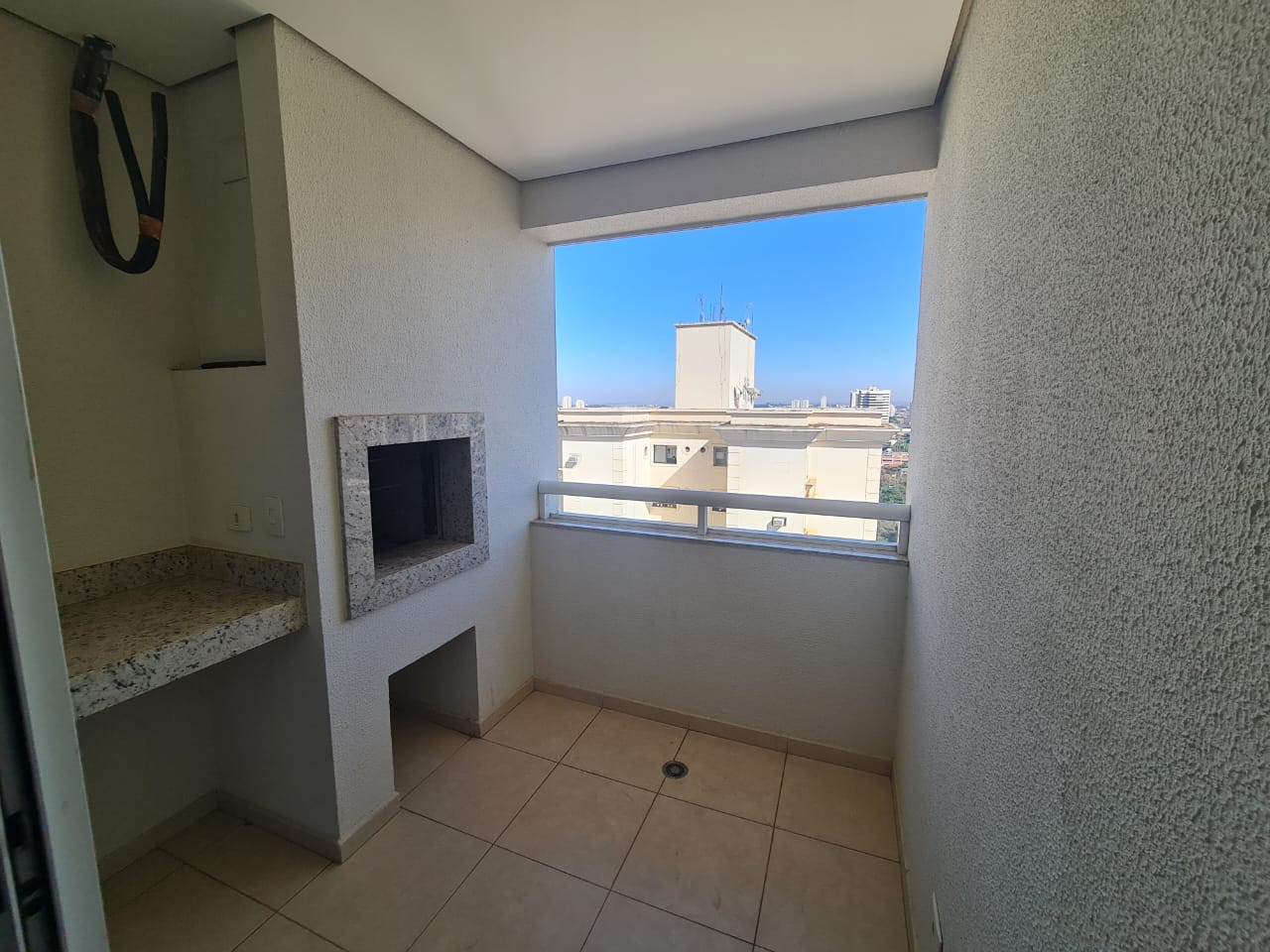 Imagens do imóveis APARTAMENTO PARA LOCAÇÃO - EDIFICIO PARANAGUA SOHO