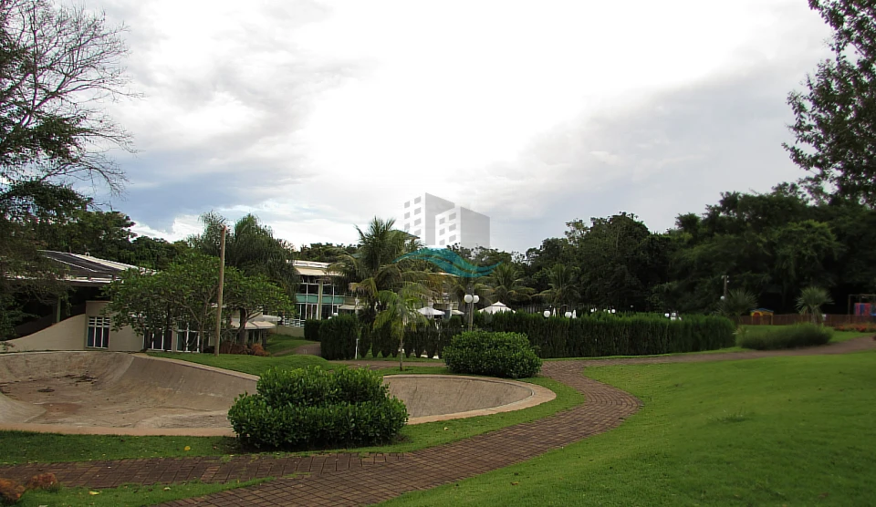 Imagens do imóveis TERRENO A VENDA - CONDOMINIO ROYAL FOREST