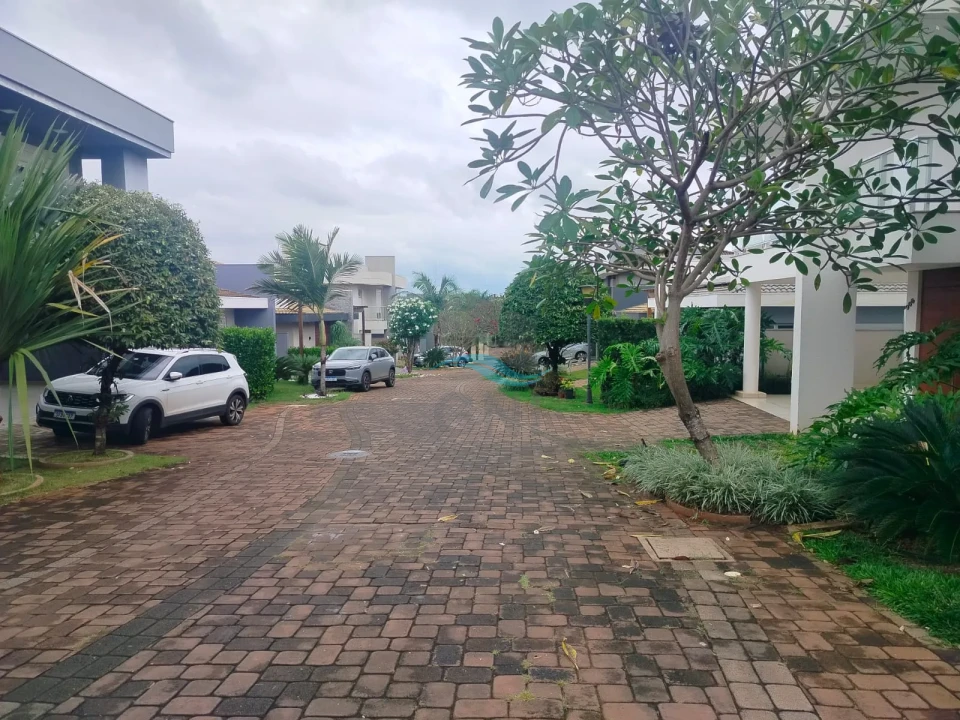 CASA PARA LOCAÇÃO - CONDOMINIO ROYAL MAISON
