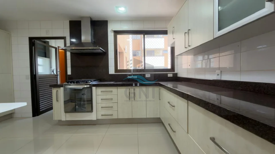 APARTAMENTO A VENDA - CONDOMINIO ARQUITETO VILA NOVA ARTIGAS