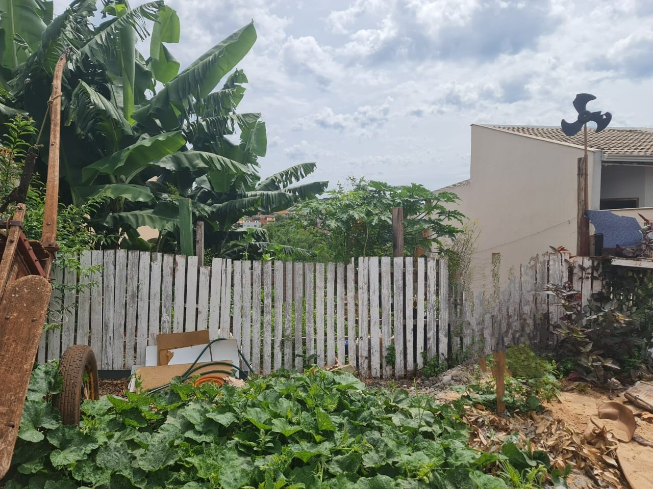 Imagens do imóveis TERRENO A VENDA - JARDIM COLINAS