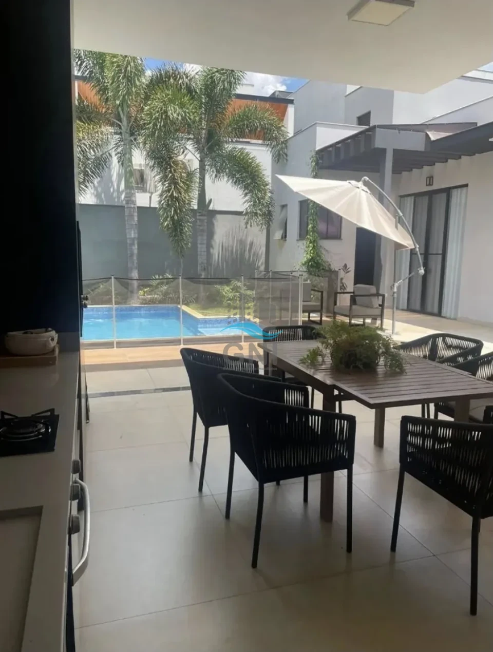 Imagens do imóveis CASA A VENDA - CONDOMÍNIO SUN LAKE RESIDENCE