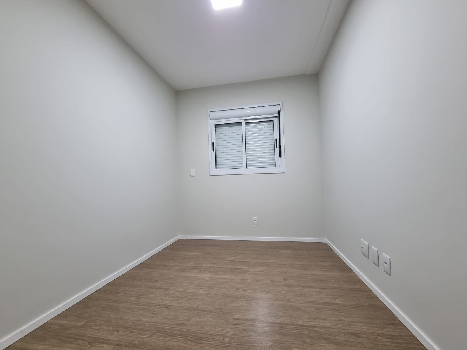 Imagens do imóveis APARTAMENTO PARA LOCAÇÃO - EDIFICIO VISTA PARQUE
