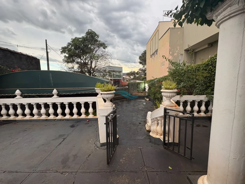 Imagens do imóveis CASA A VENDA - AV. SOUZA NAVES (IBIPORÃ)