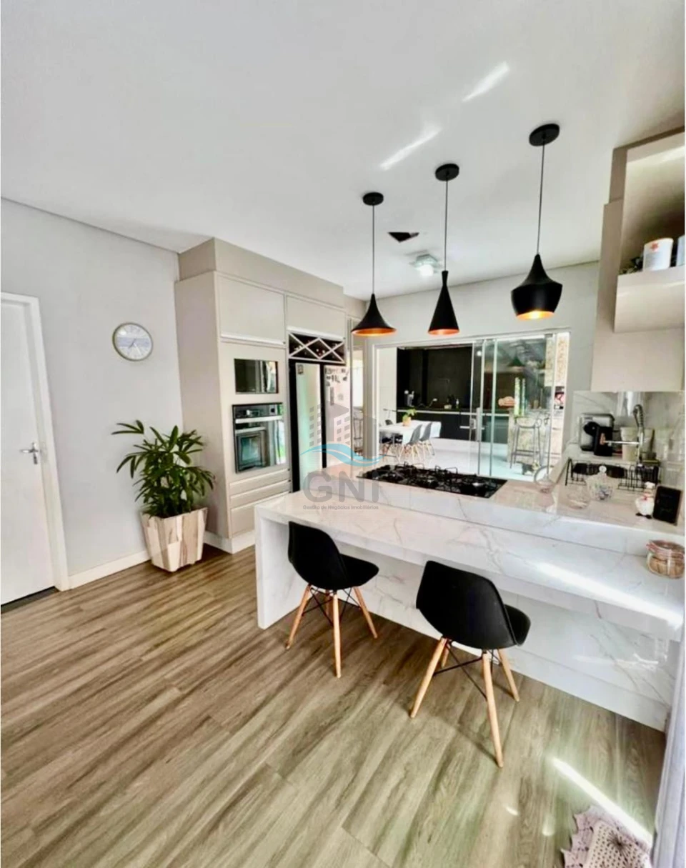 Imagens do imóveis CASA A VENDA - CONDOMINIO HEIMTAL PARK