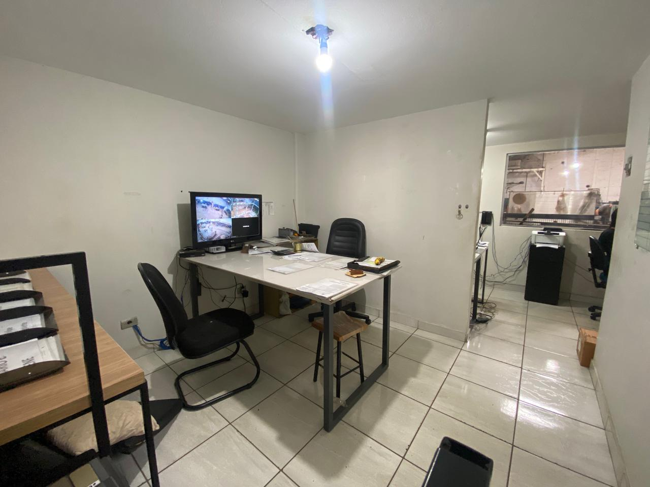 Imagens do imóveis BARRACÃO A VENDA - BAIRRO HELENA