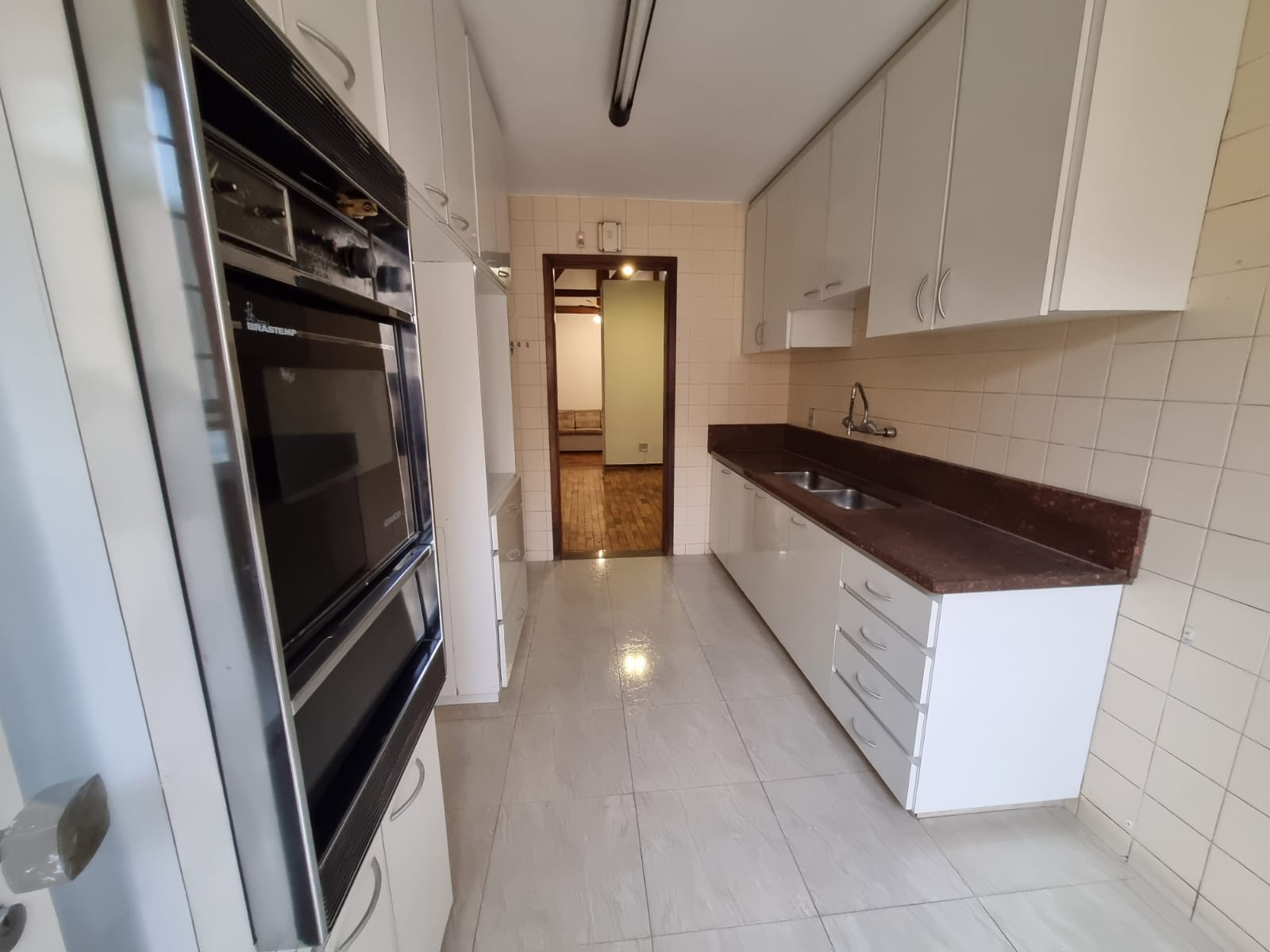 Imagens do imóveis CASA COMERCIAL PARA LOCAÇÃO - LAGO IGAPÓ II