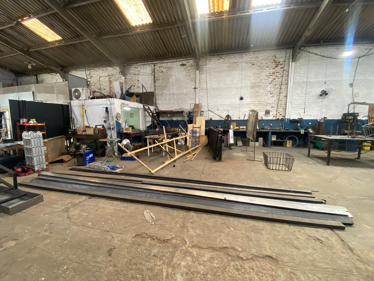 Imagens do imóveis BARRACÃO A VENDA - BAIRRO HELENA