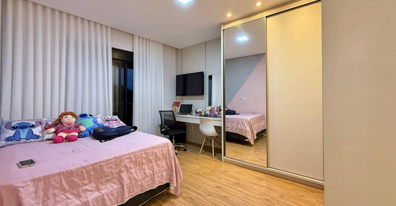 Imagens do imóveis CASA A VENDA - CONDOMINIO ROYAL MAISON