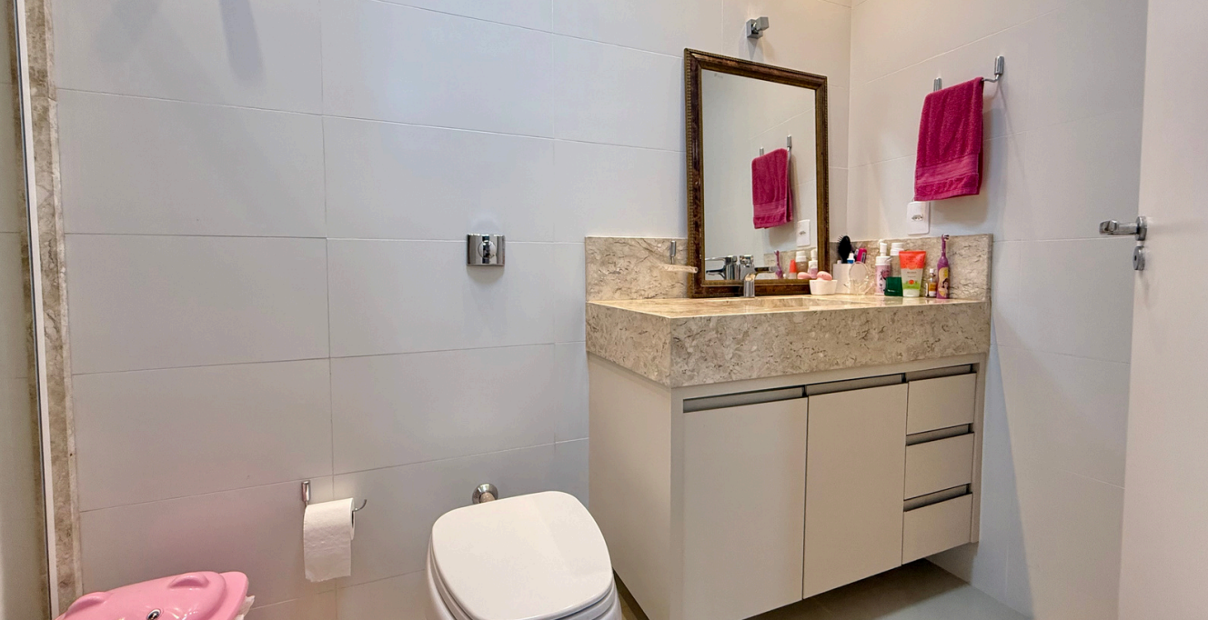 Imagens do imóveis CASA A VENDA - CONDOMINIO ROYAL MAISON