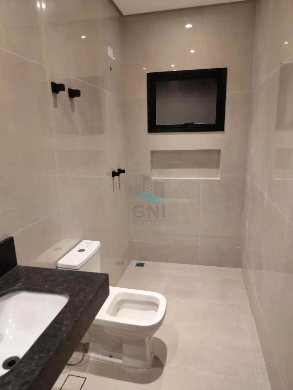 Imagens do imóveis CASA A VENDA - CHAMONIX