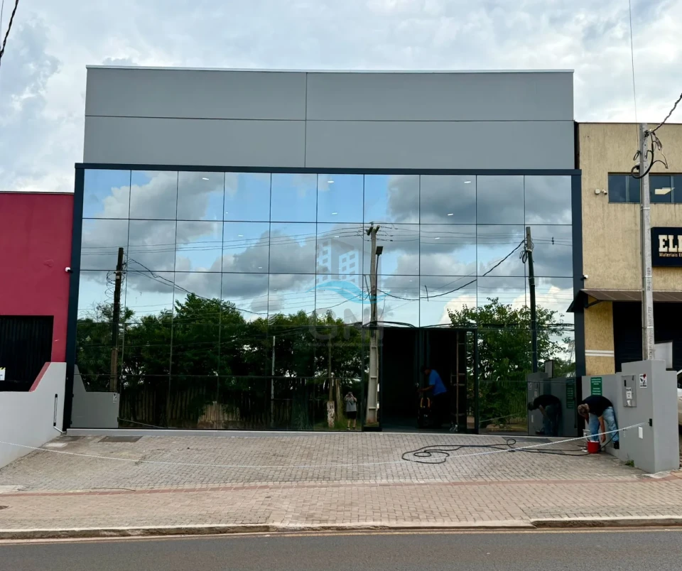 Imagens do imóveis BARRACAO PARA LOCAÇÃO - AVENIDA WINSTON CHURCHILL