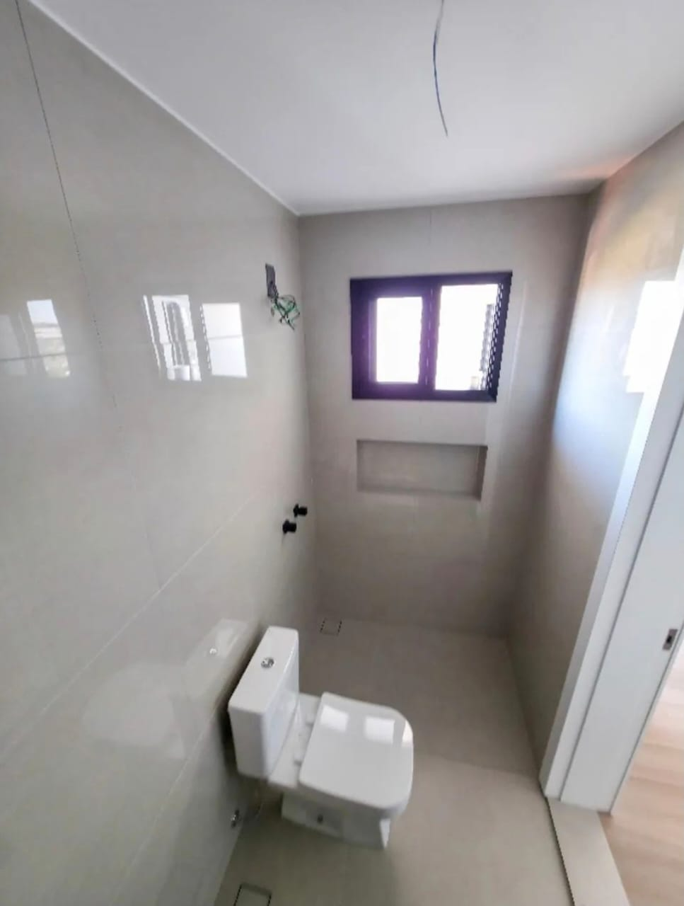 Imagens do imóveis SOBRADO A VENDA - CONDOMÍNIO PARQUE TAUÁ ARANGUA