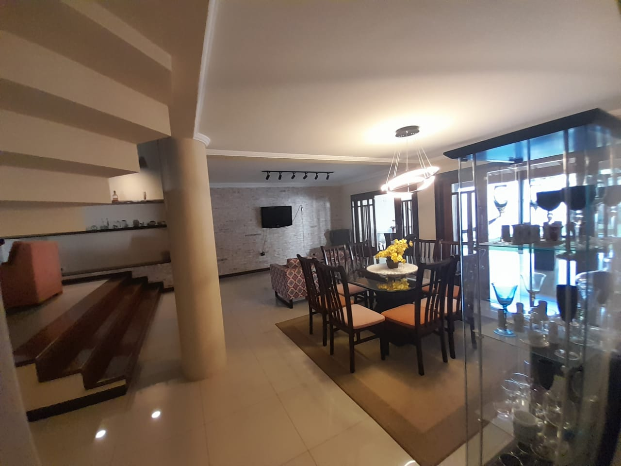 Imagens do imóveis SOBRADO A VENDA - JARDIM TUCANOS