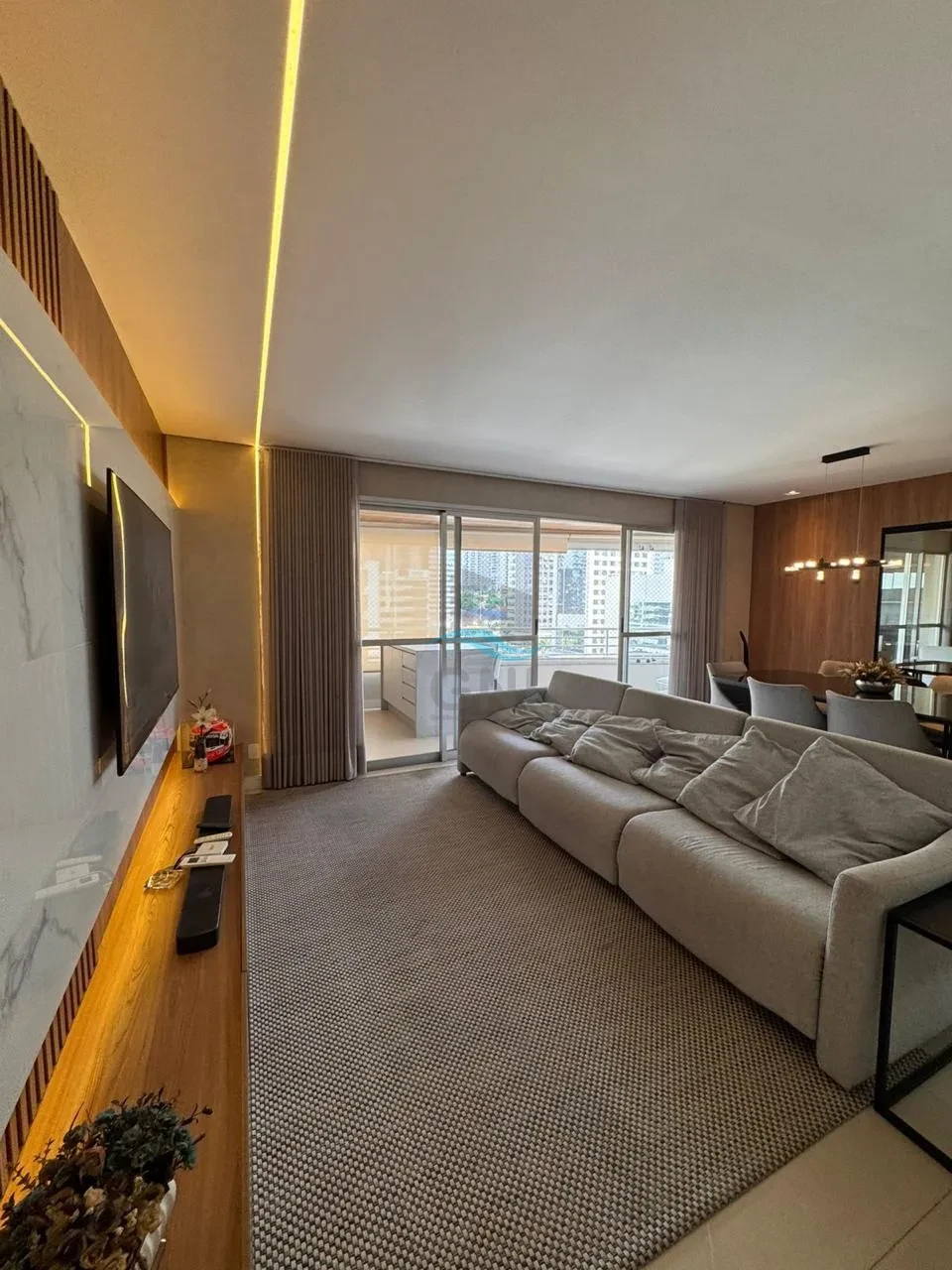 Imagens do imóveis APARTAMENTO A VENDA - EDIFICIO LAC ROYAL