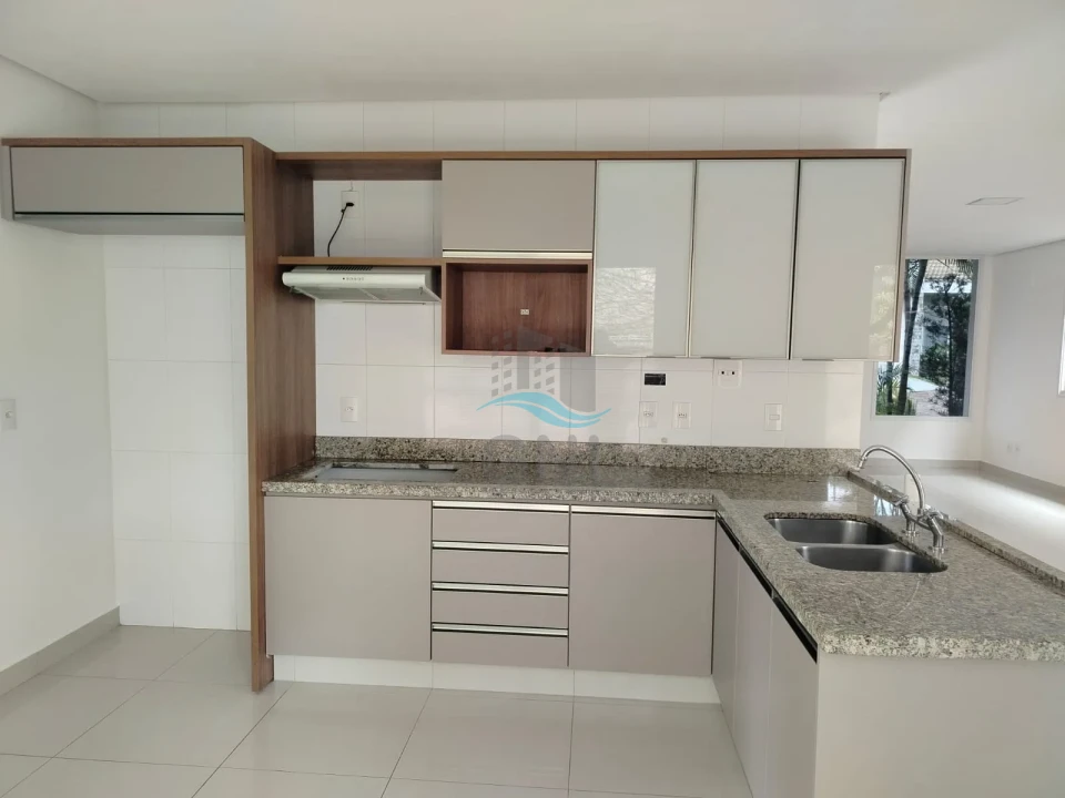 CASA PARA LOCAÇÃO - CONDOMINIO ROYAL MAISON