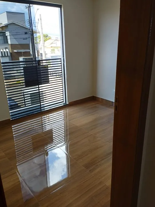 CASA A VENDA - JARDIM COLUMBIA Imagens do imóveis CASA A VENDA - JARDIM COLUMBIA