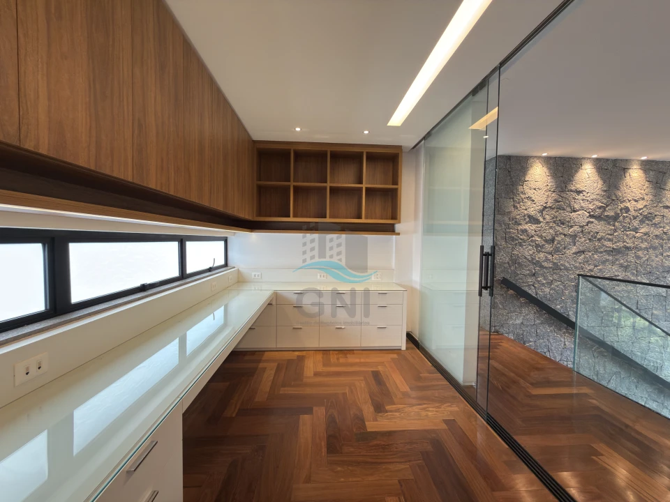 Imagens do imóveis CASA A VENDA - CONDOMINIO ROYAL PARK