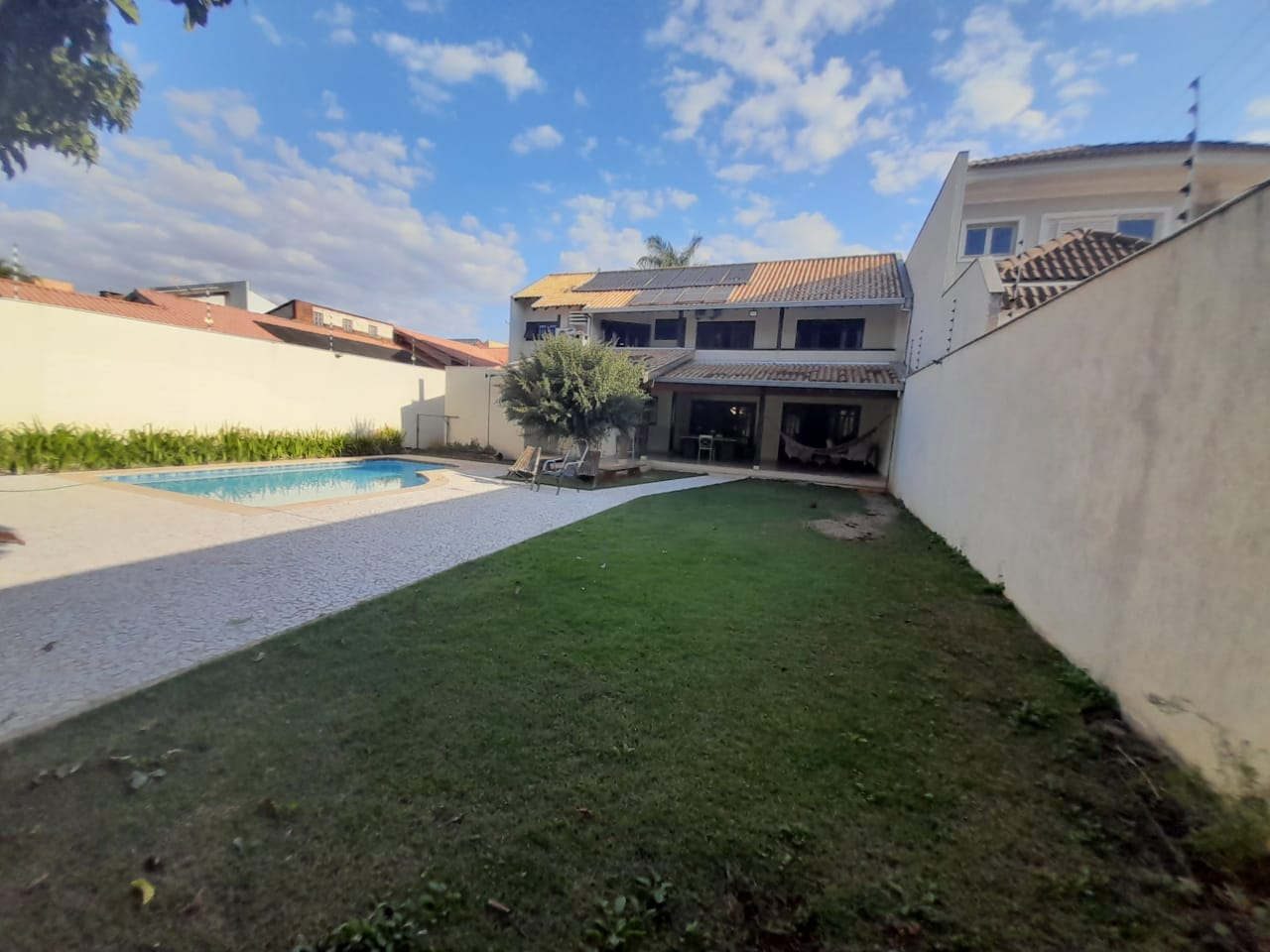 Imagens do imóveis SOBRADO A VENDA - JARDIM TUCANOS