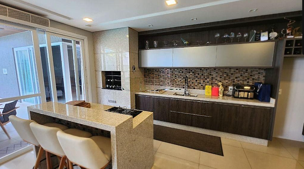 Imagens do imóveis CASA A VENDA - CONDOMÍNIO SUN LAKE RESIDENCE