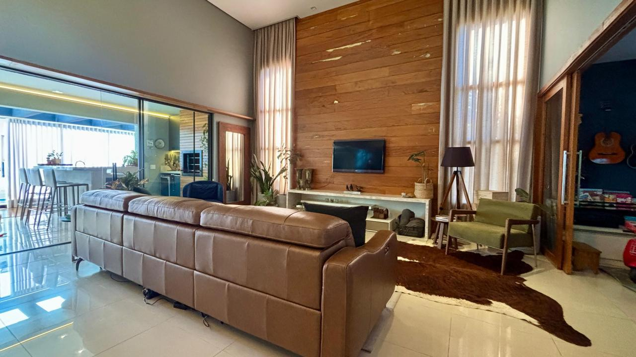 Imagens do imóveis CASA A VENDA - CONDOMÍNIO VILLAGE PREMIUM