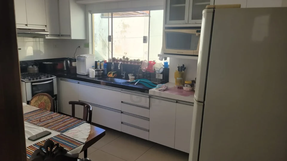 Imagens do imóveis CASA A VENDA - BAIRRO VILA MONTEIRO