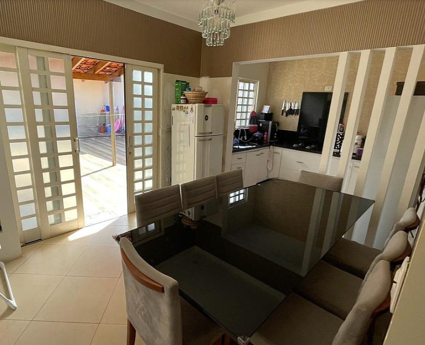 CASA A VENDA - JARDIM BANDEIRANTES Imagens do imóveis CASA A VENDA - JARDIM BANDEIRANTES