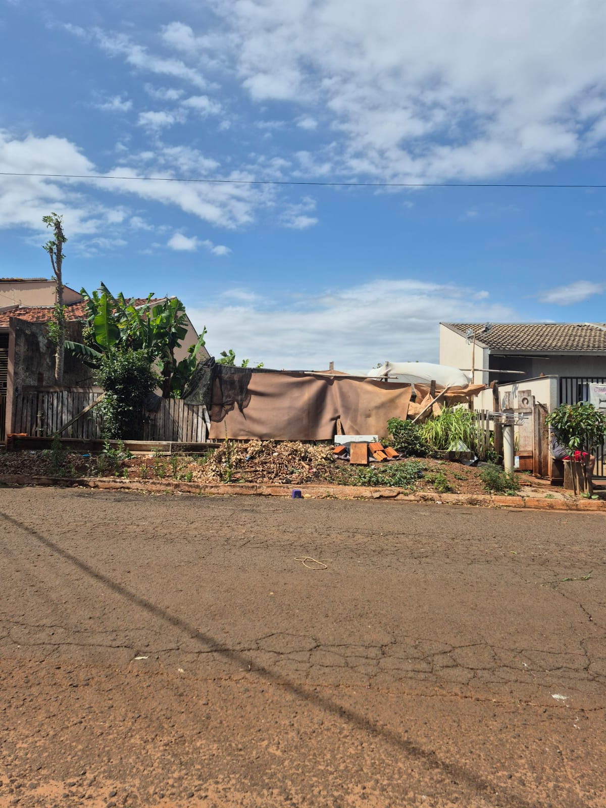 Imagens do imóveis TERRENO A VENDA - JARDIM COLINAS