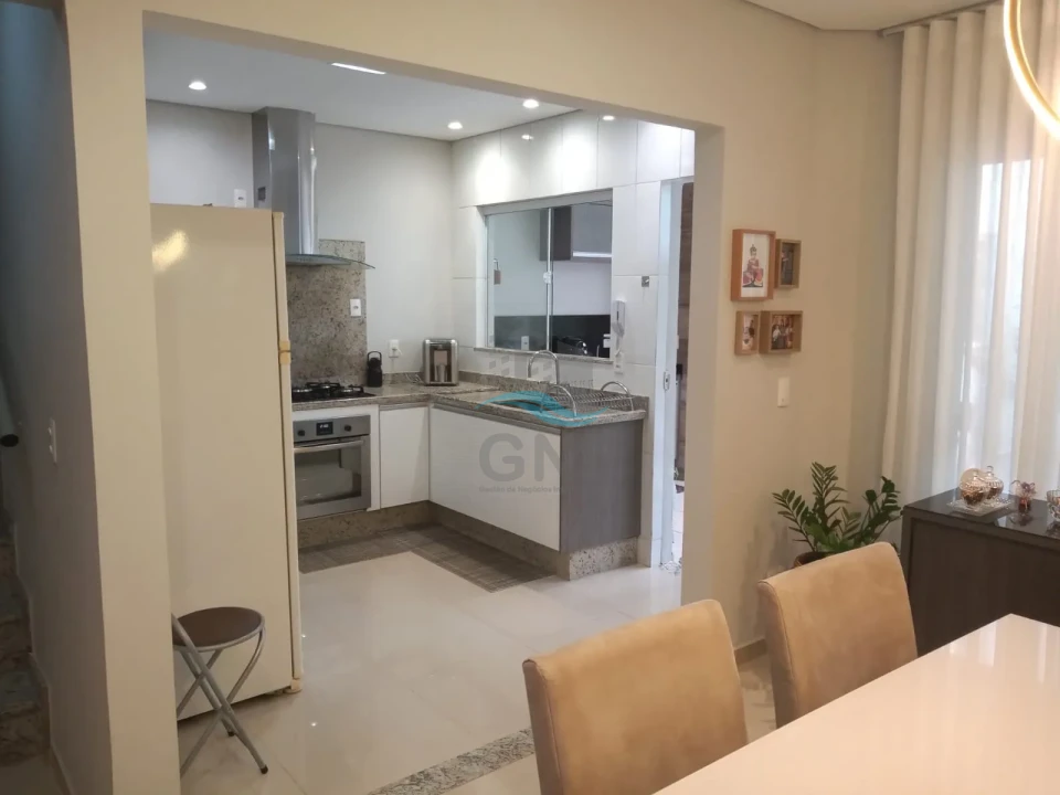 Imagens do imóveis CASA A VENDA - CONDOMINIO VILA FLORENCA