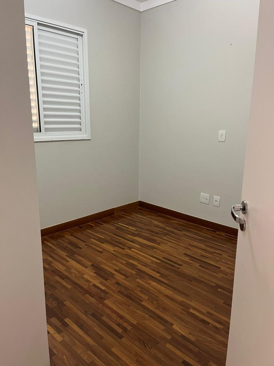 Imagens do imóveis APARTAMENTO A VENDA - EDIFICIO MIRANTE DO LAGO