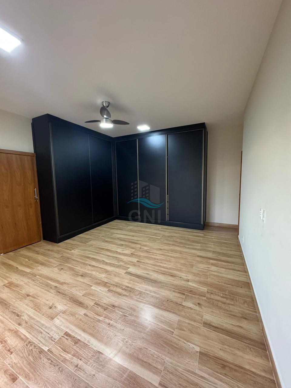 CASA PARA LOCAÇÃO - CONDOMINIO ROYAL TENNIS Imagens do imóveis CASA PARA LOCAÇÃO - CONDOMINIO ROYAL TENNIS