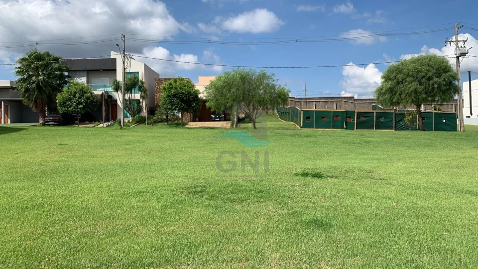 Imagens do imóveis TERRENO A VENDA - CONDOMINIO PARQUE TAUA TANGARA