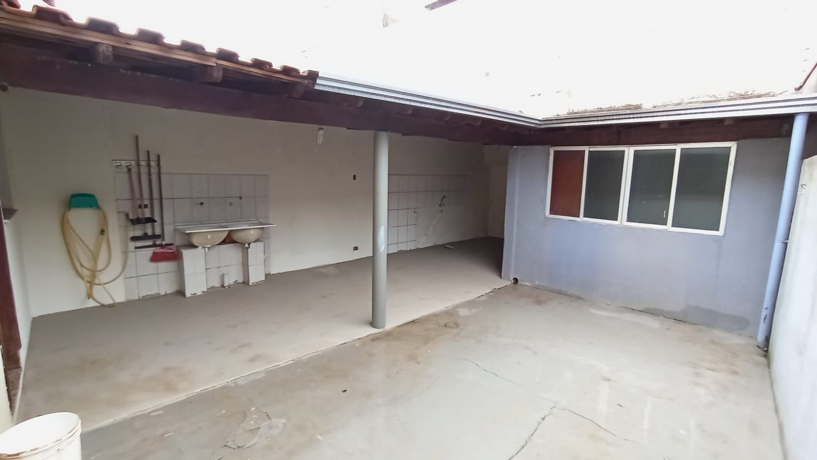 Imagens do imóveis CASA A VENDA - BAIRRO PORTAL DE VERSALHES II