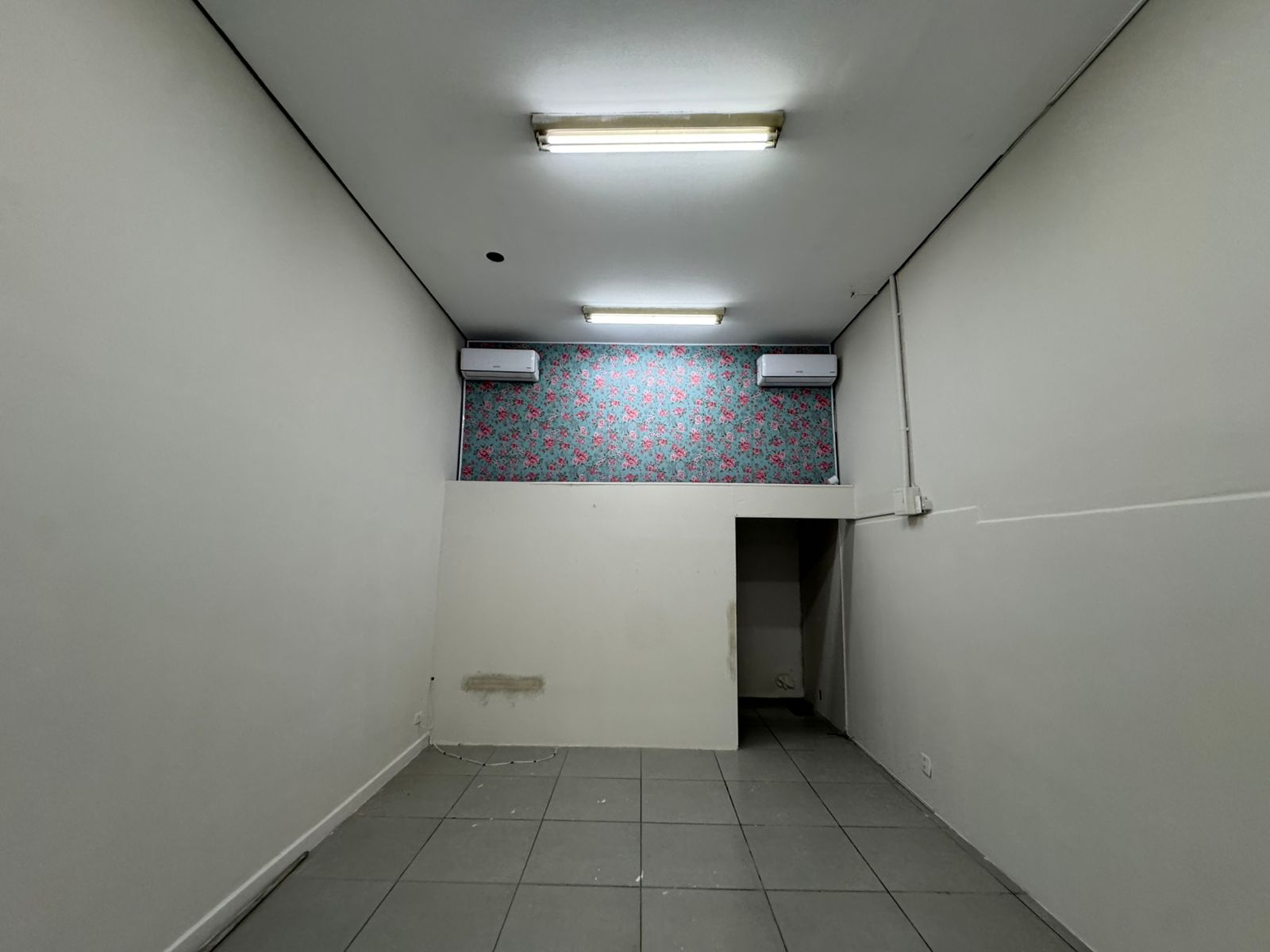 SALA COMERCIAL PARA LOCAÇÃO - CENTRO Imagens do imóveis SALA COMERCIAL PARA LOCAÇÃO - CENTRO