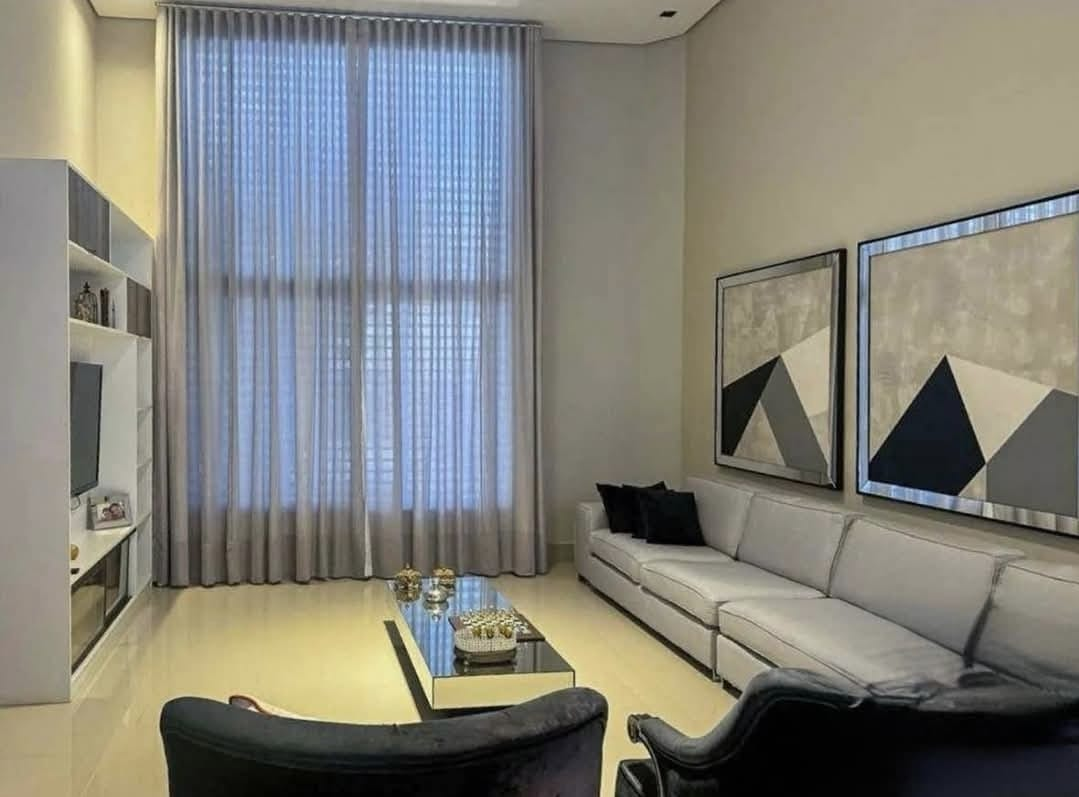 Imagens do imóveis CASA A VENDA - CONDOMINIO ROYAL FOREST