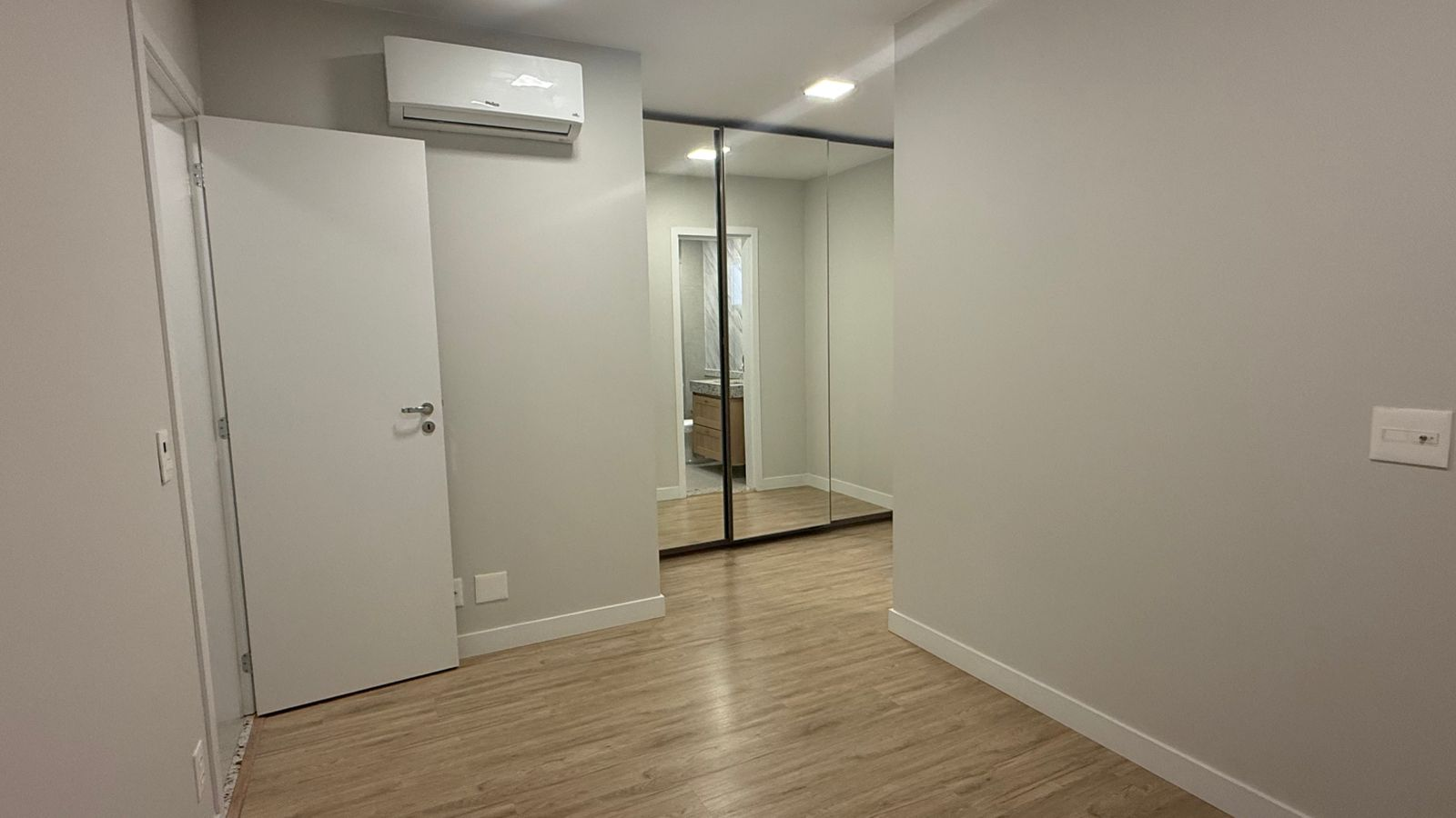 APARTAMENTO A VENDA - EDIFICIO INSIGHT PALHANO Imagens do imóveis APARTAMENTO A VENDA - EDIFICIO INSIGHT PALHANO