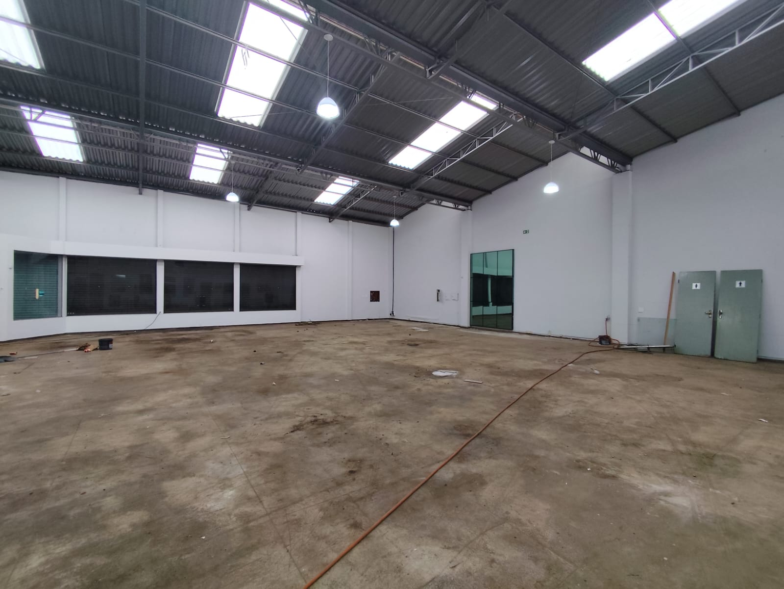 BARRACAO PARA LOCAÇÃO - AVENIDA DEZ DE DEZEMBRO Imagens do imóveis BARRACAO PARA LOCAÇÃO - AVENIDA DEZ DE DEZEMBRO