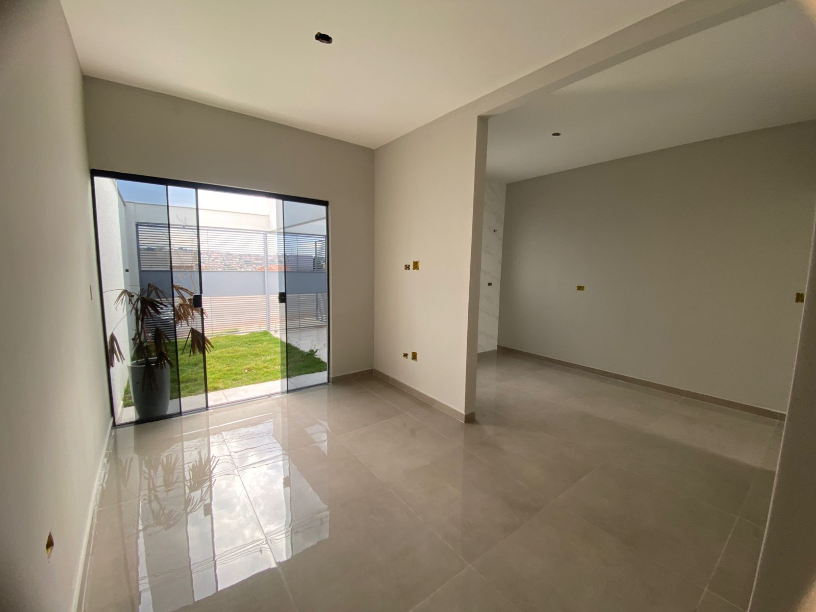 Imagens do imóveis CASA A VENDA - BAIRRO COLÚMBIA