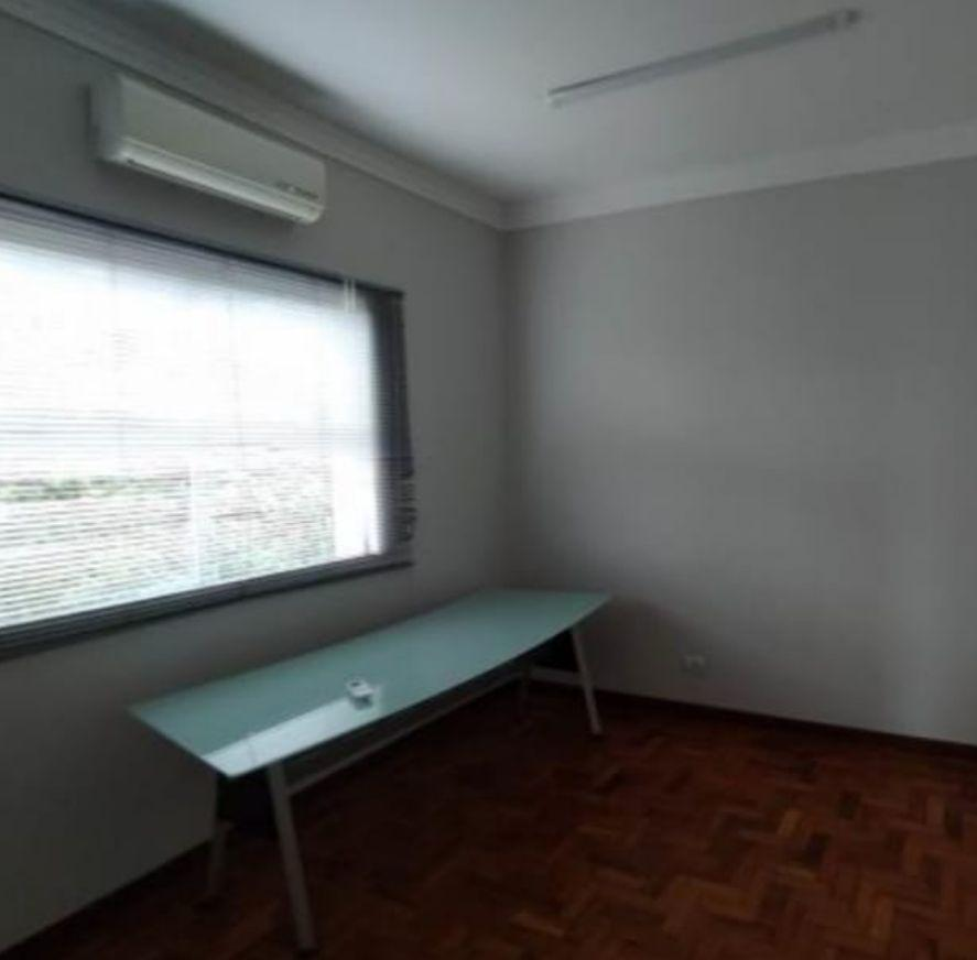 Imagens do imóveis CASA COMERCIAL PARA LOCAÇÃO - CENTRO