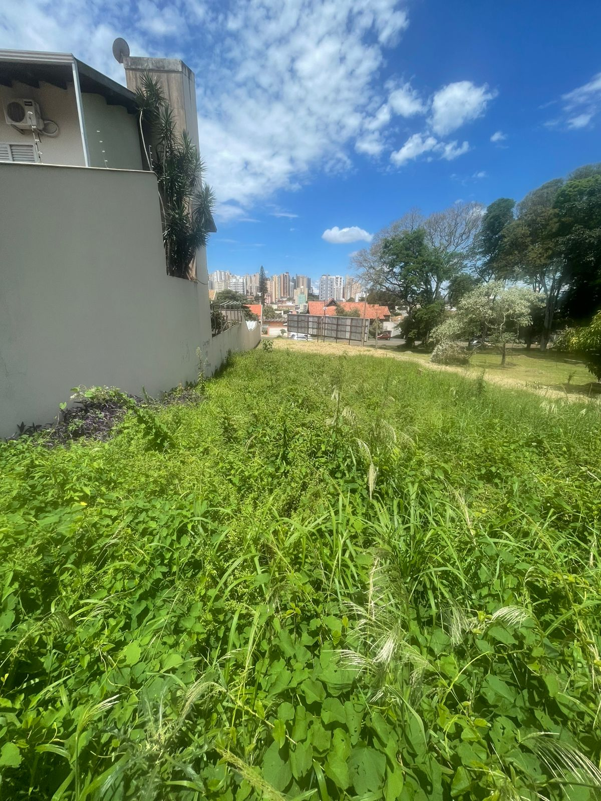 Imagens do imóveis TERRENO A VENDA - JARDIM QUEBEC