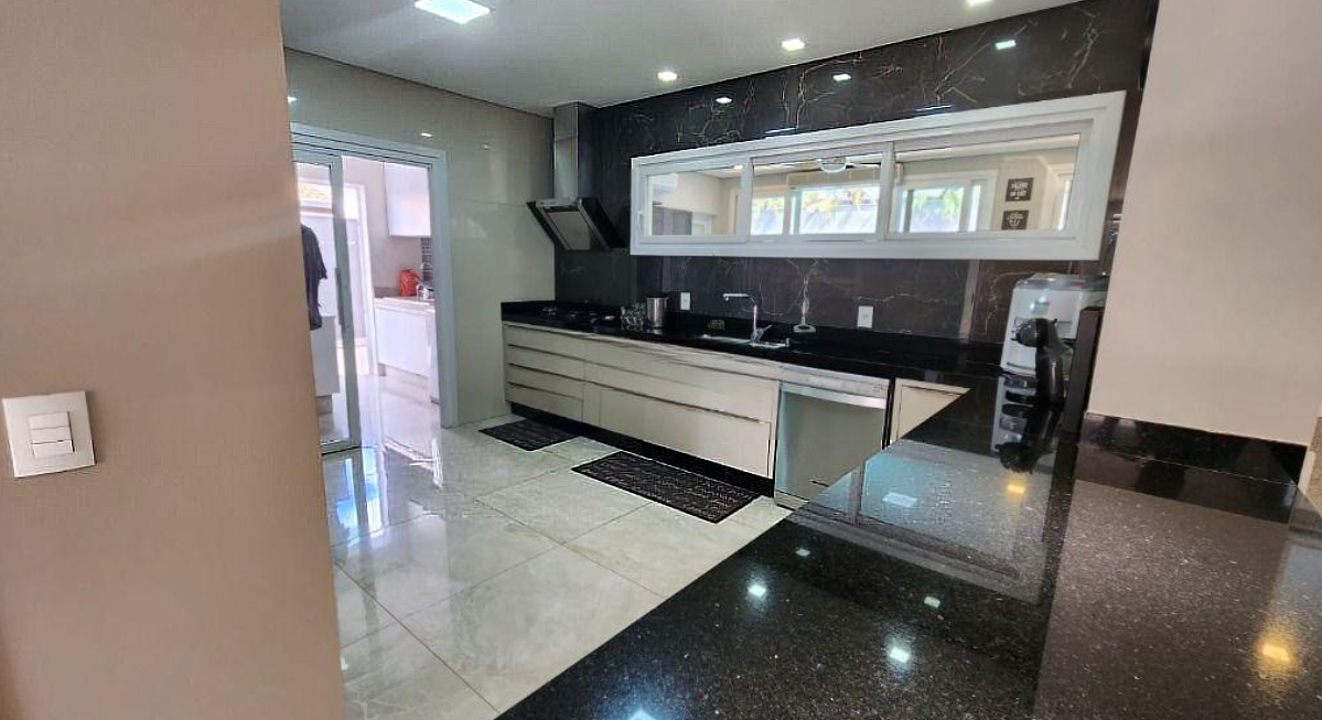 Imagens do imóveis CASA A VENDA - CONDOMÍNIO SUN LAKE RESIDENCE