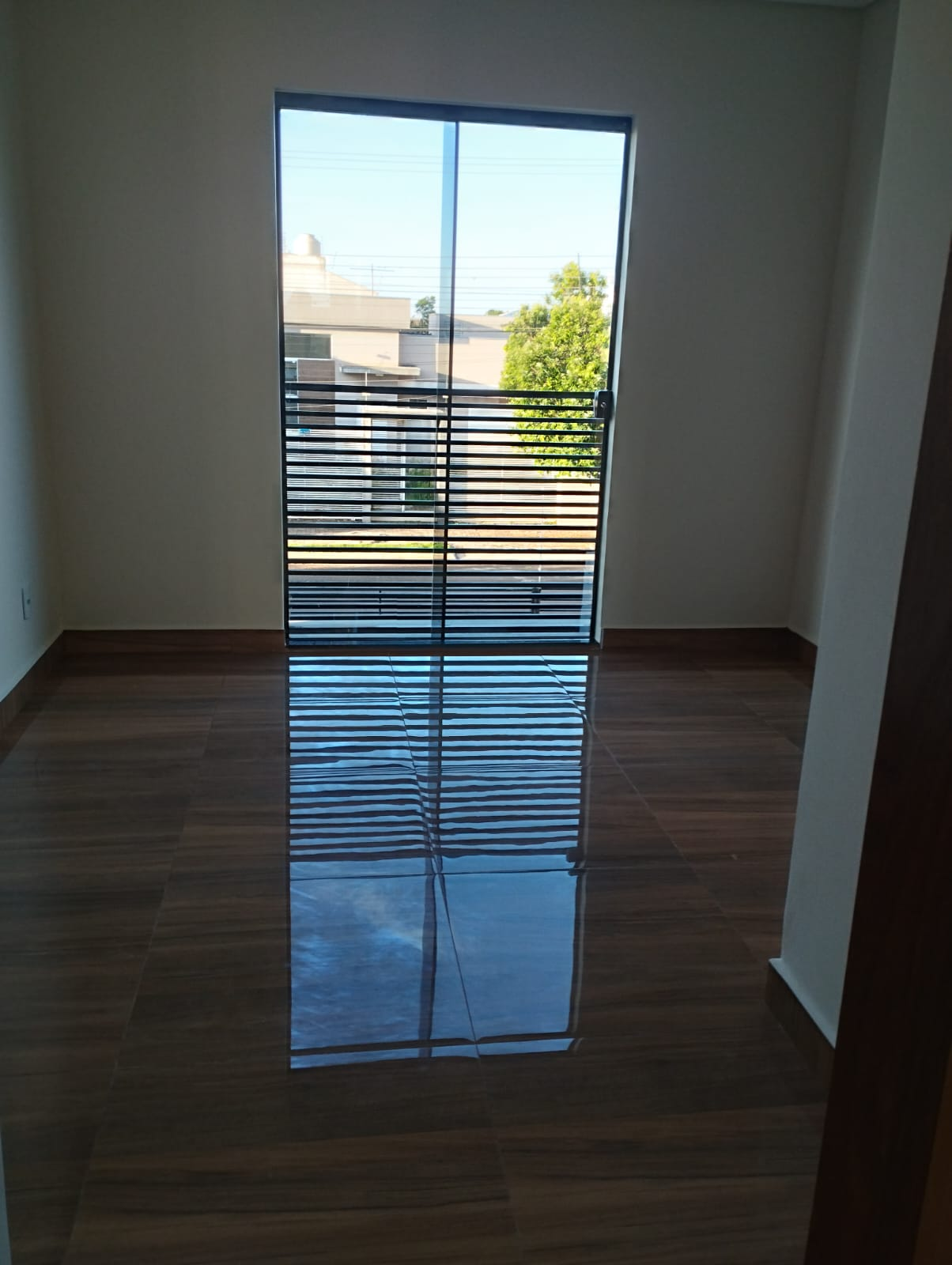 CASA A VENDA - JARDIM COLUMBIA Imagens do imóveis CASA A VENDA - JARDIM COLUMBIA