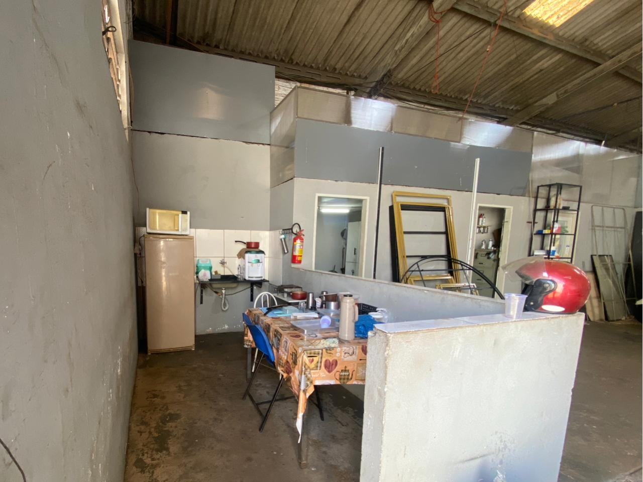 Imagens do imóveis BARRACÃO A VENDA - BAIRRO HELENA